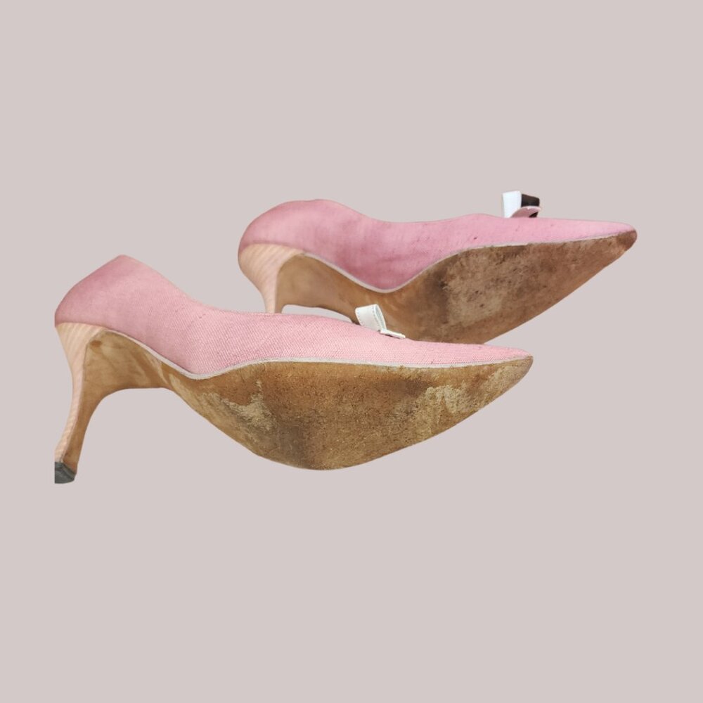 Manolo Blahnik Pink Linen Heels with Bow - Picture 4 of 6